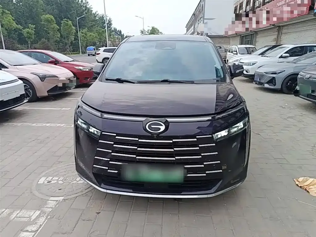 GAC Motor E8 Hybrid — фото 4