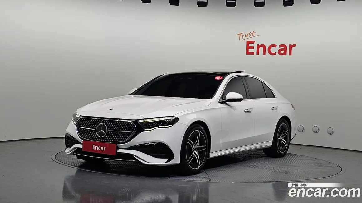 Mercedes-Benz E-Class — фото 1