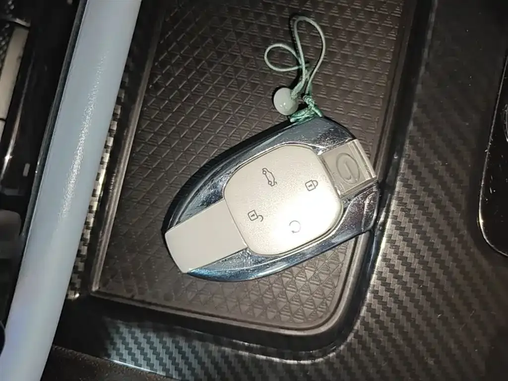 GAC Motor Shadow Leopard — фото 9
