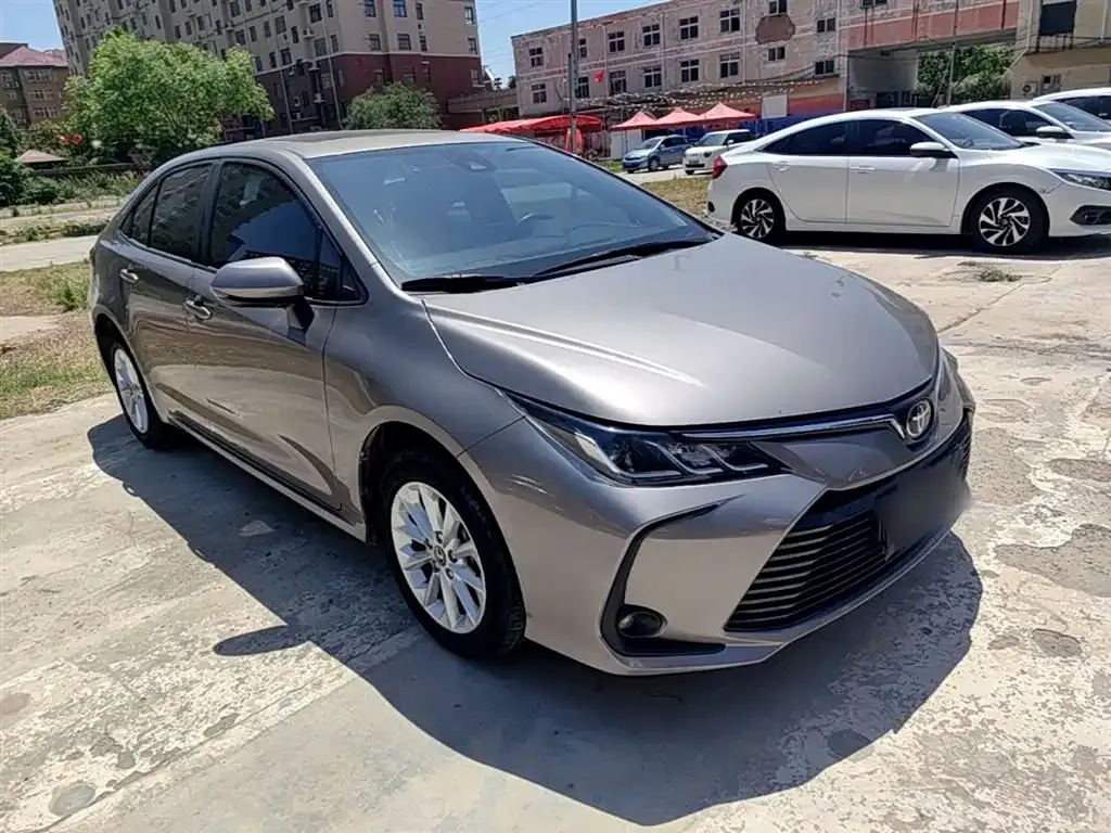 Toyota Corolla — фото 3