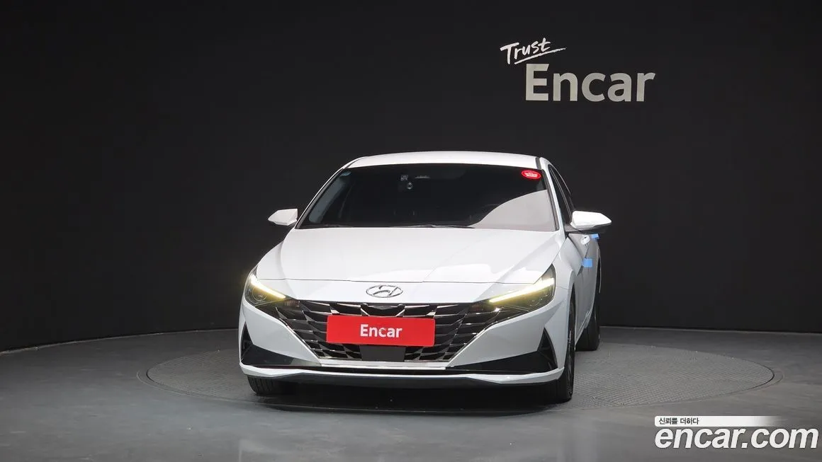 Hyundai AVANTE — фото 3