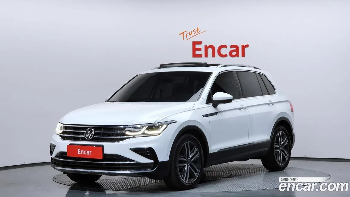 Volkswagen Tiguan — фото 1
