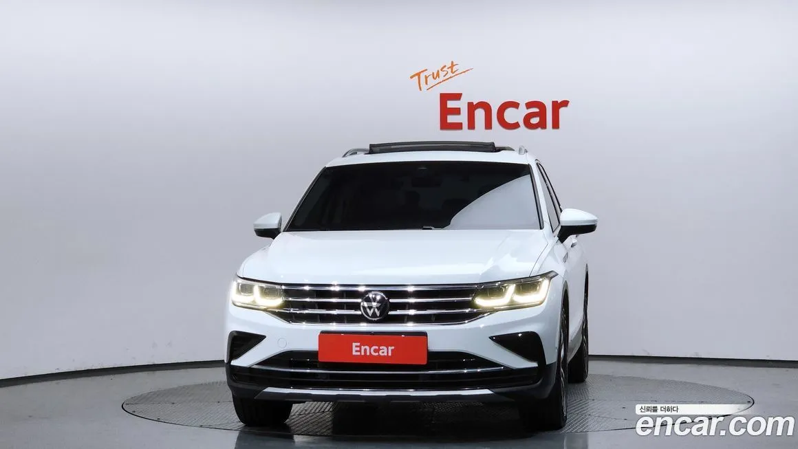 Volkswagen Tiguan — фото 2