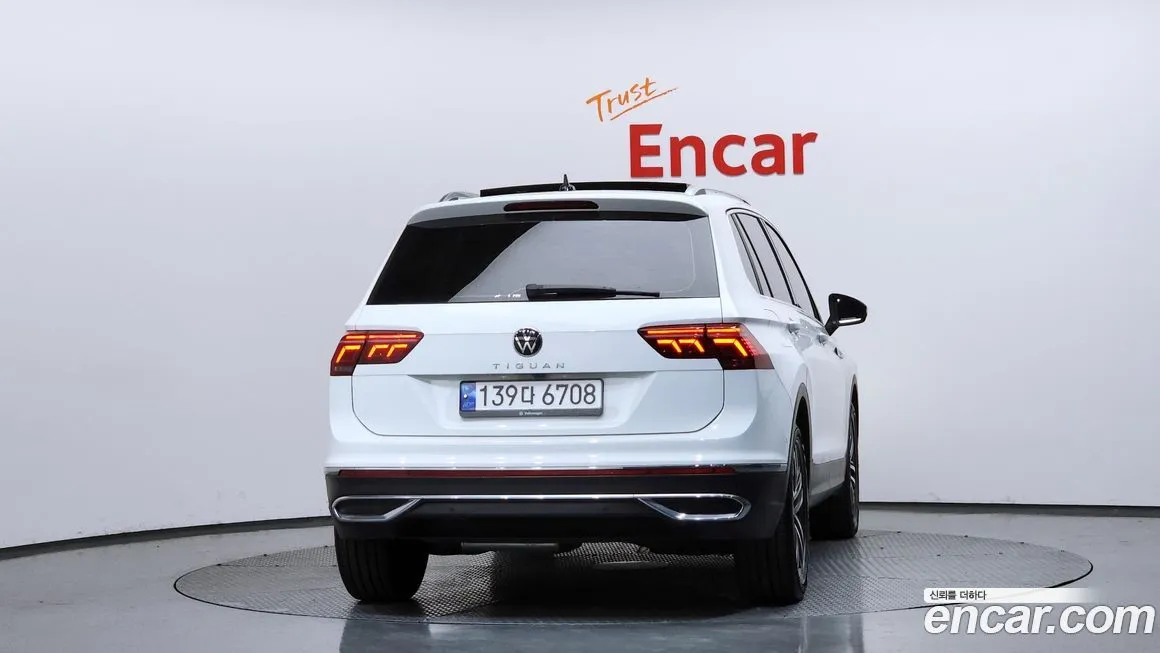 Volkswagen Tiguan — фото 3