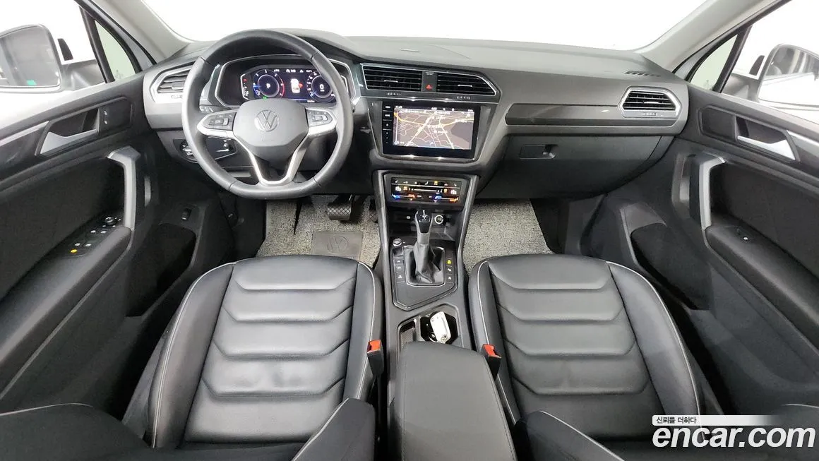 Volkswagen Tiguan — фото 7