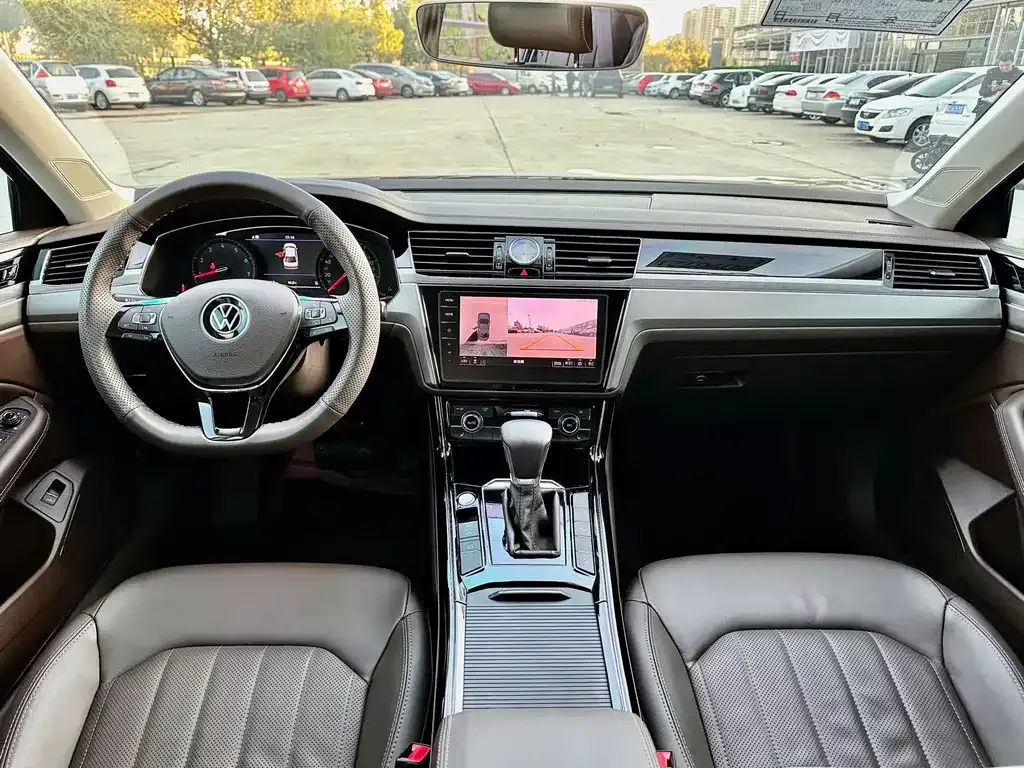 Volkswagen Phideon — фото 4