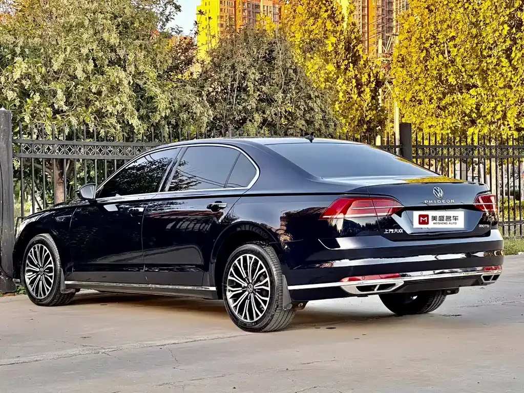 Volkswagen Phideon — фото 8