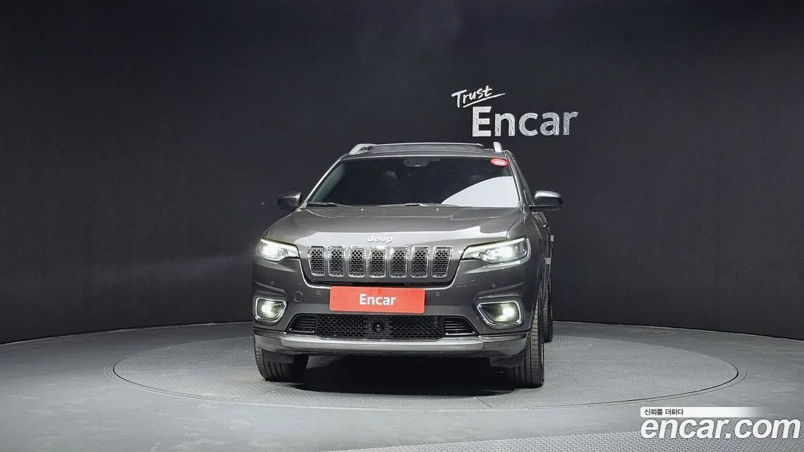 Jeep Cherokee — фото 3