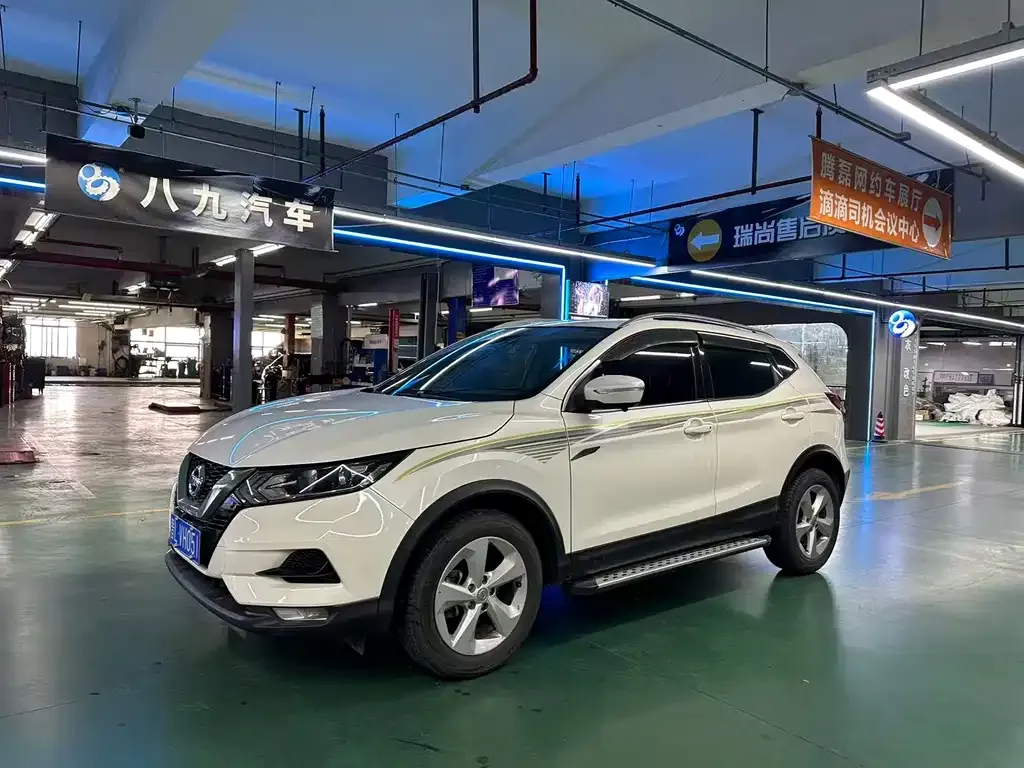 Nissan Qashqai — фото 1