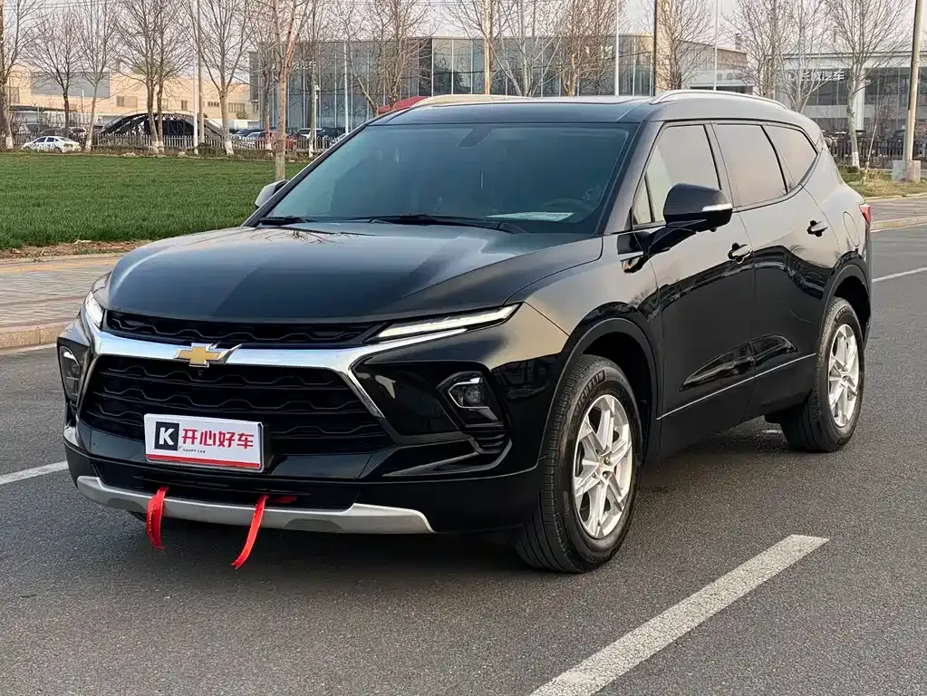 Chevrolet Blazer — фото 1