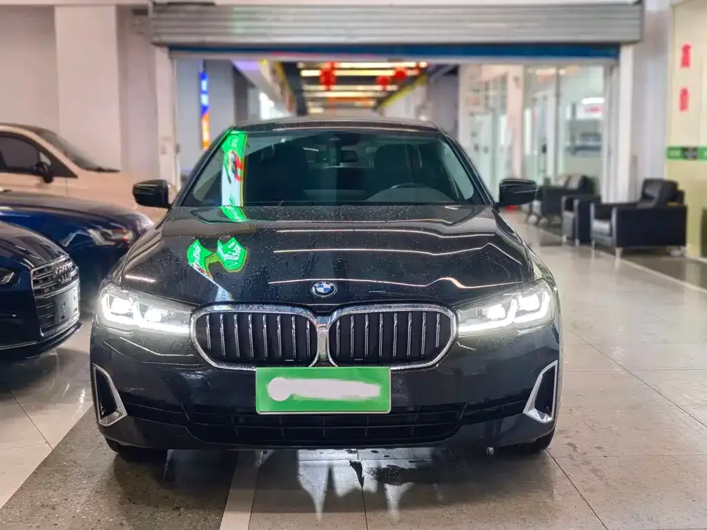 BMW 5 Series — фото 3