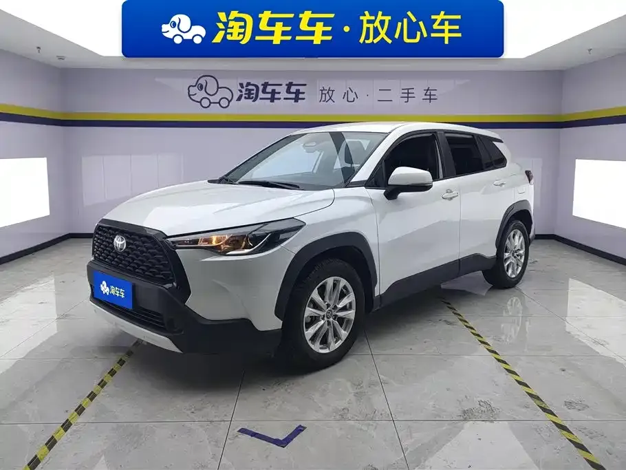 Toyota Corolla Cross — фото 1