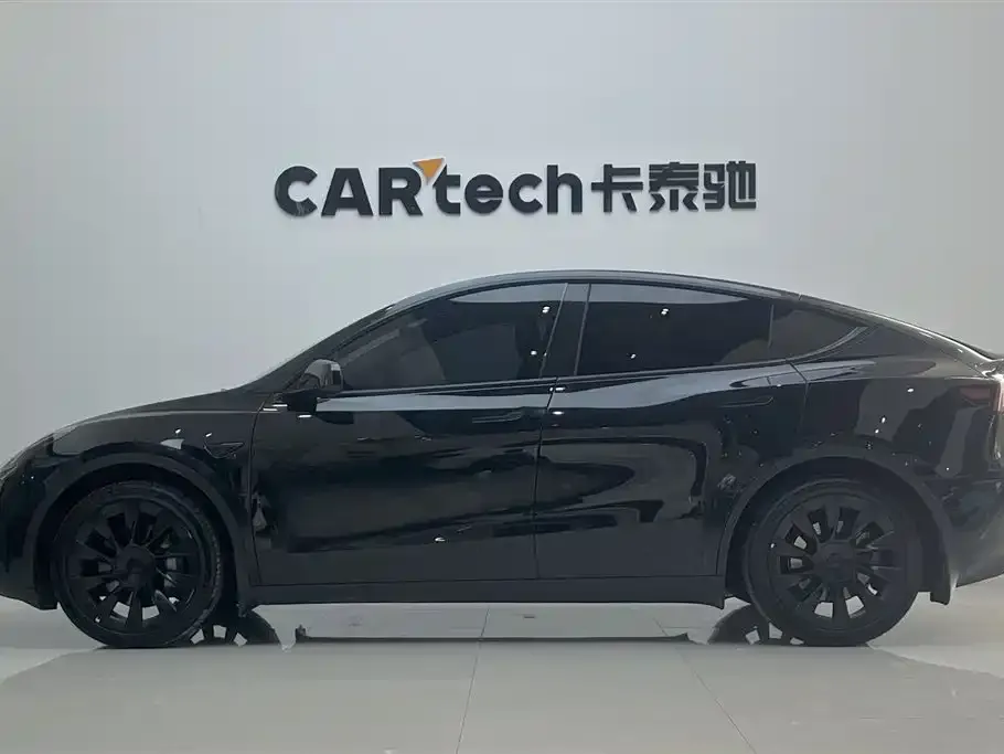 Tesla Model Y — фото 4