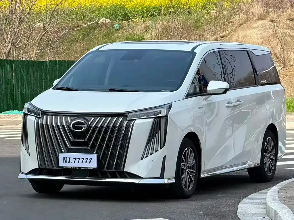 GAC Motor Trumpchi M8 — фото 1