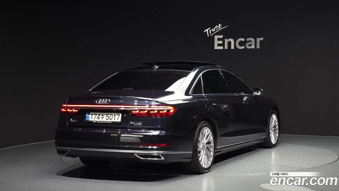 Audi A8 — фото 4