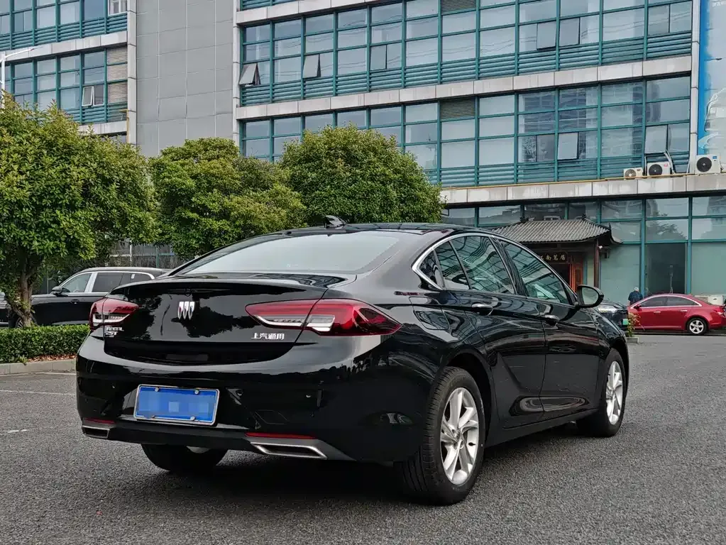 Buick Regal — фото 9