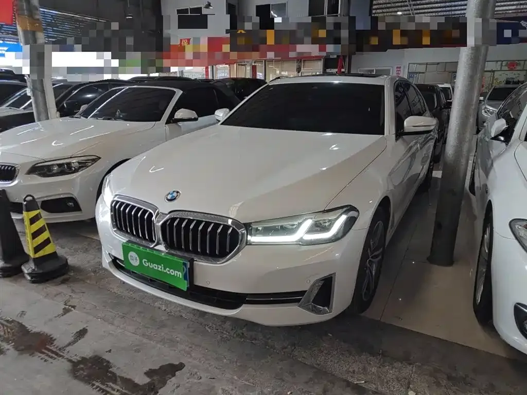 BMW 5 Series — фото 1