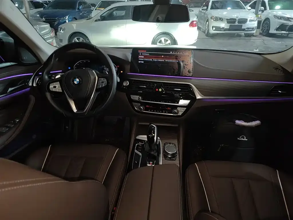 BMW 5 Series — фото 10