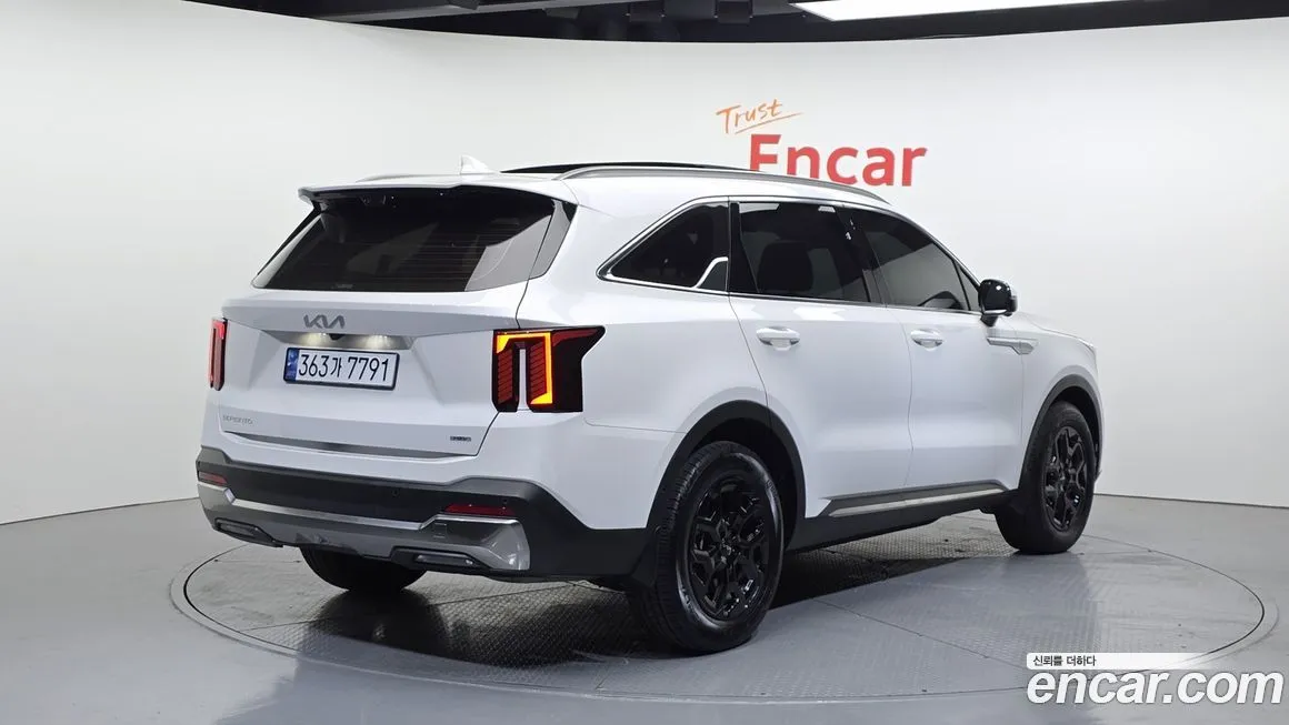 Kia Sorento — фото 4