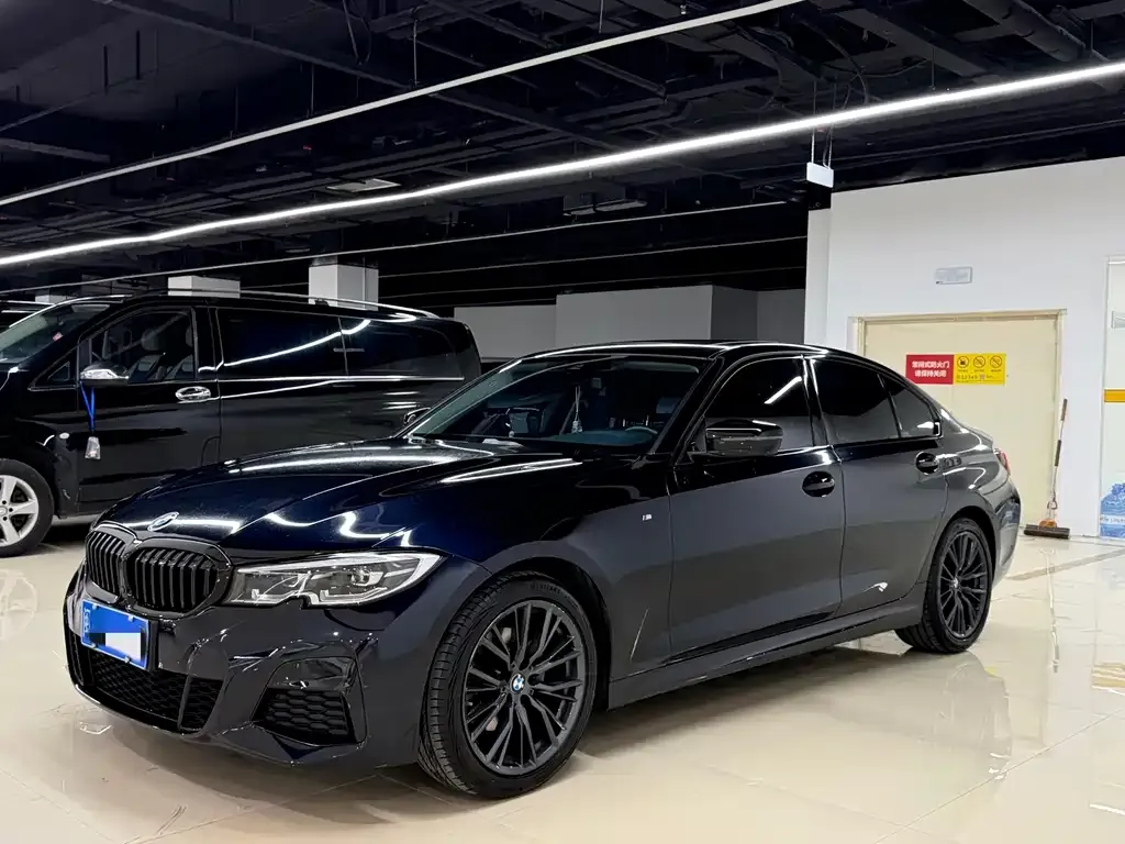 BMW 3 Series — фото 1