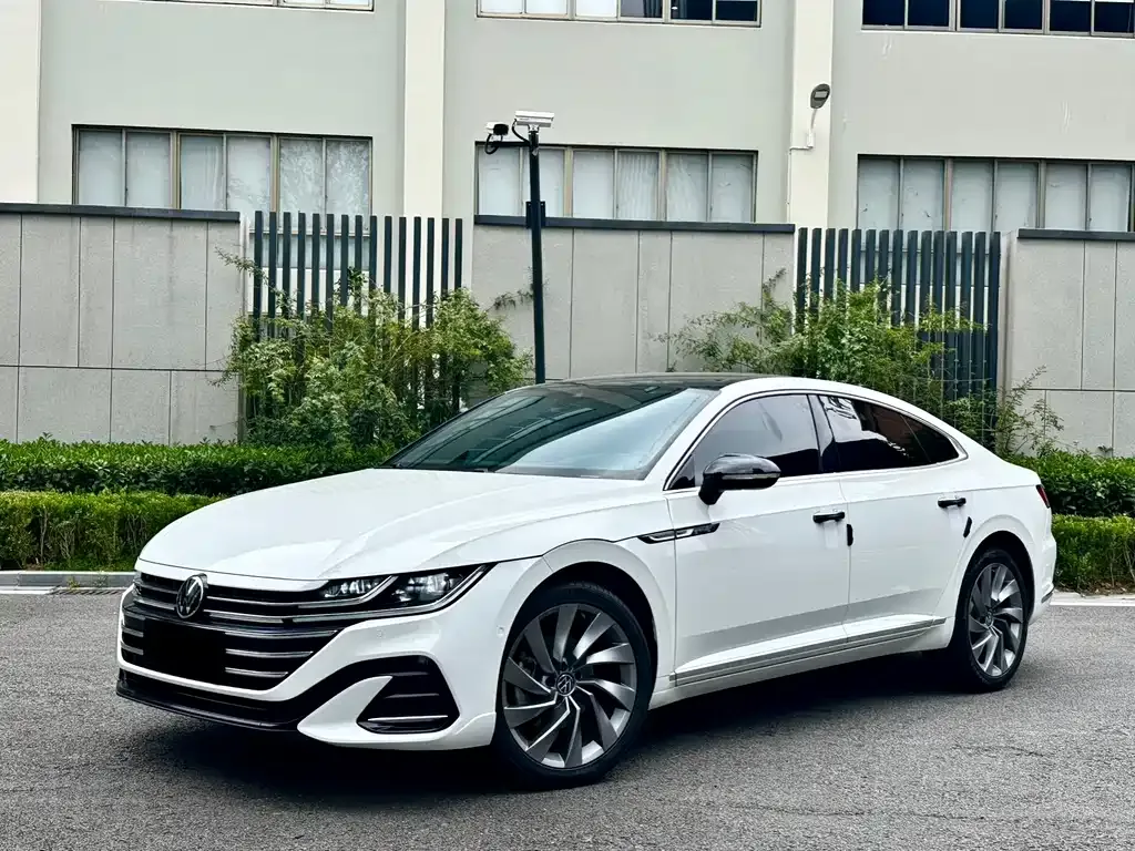 Volkswagen CC — фото 1