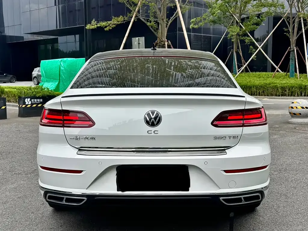 Volkswagen CC — фото 8