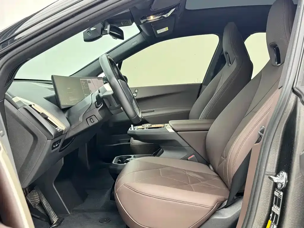BMW iX — фото 10