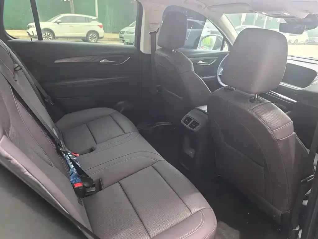 Buick Envision Plus — фото 2