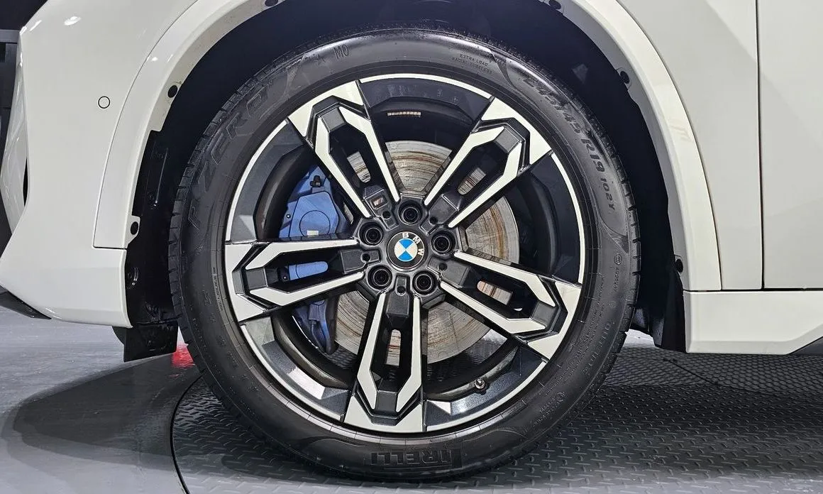 BMW X1 — фото 10