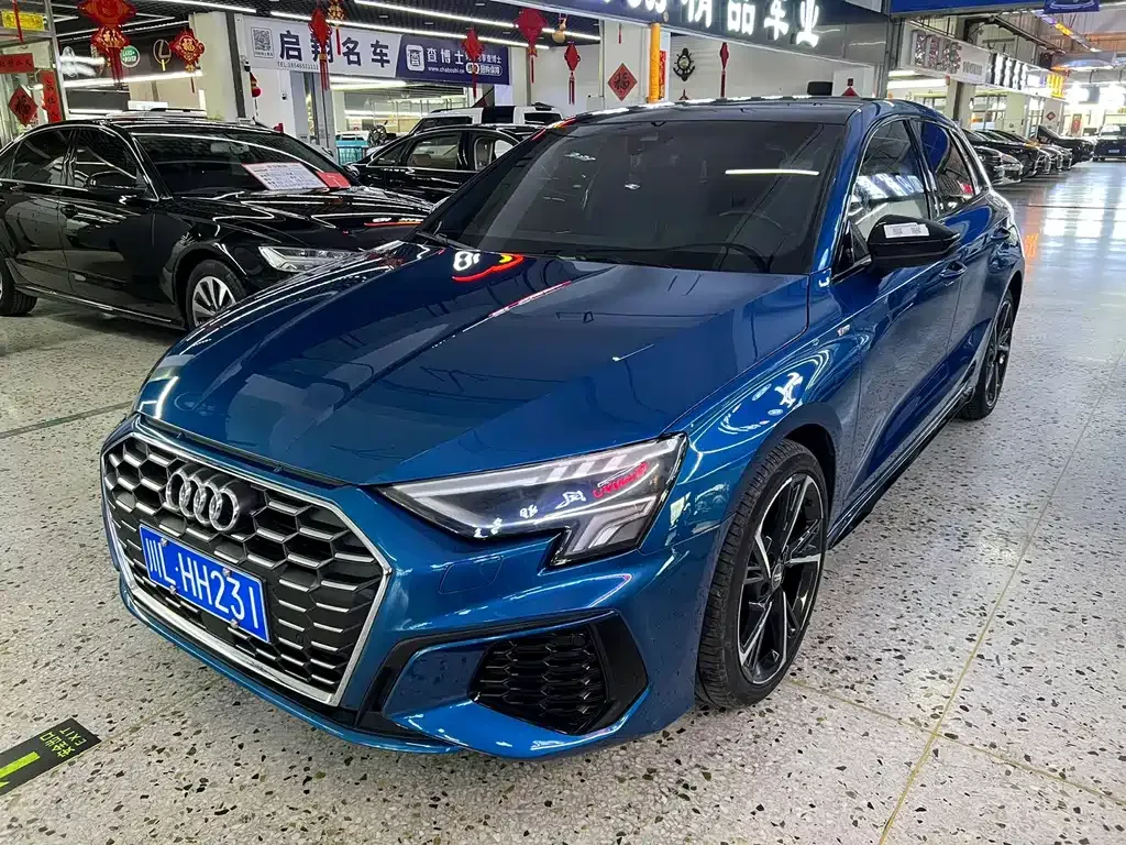 Audi A3 — фото 1