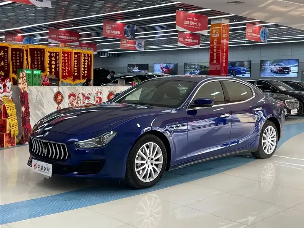 Maserati Ghibli — фото 1
