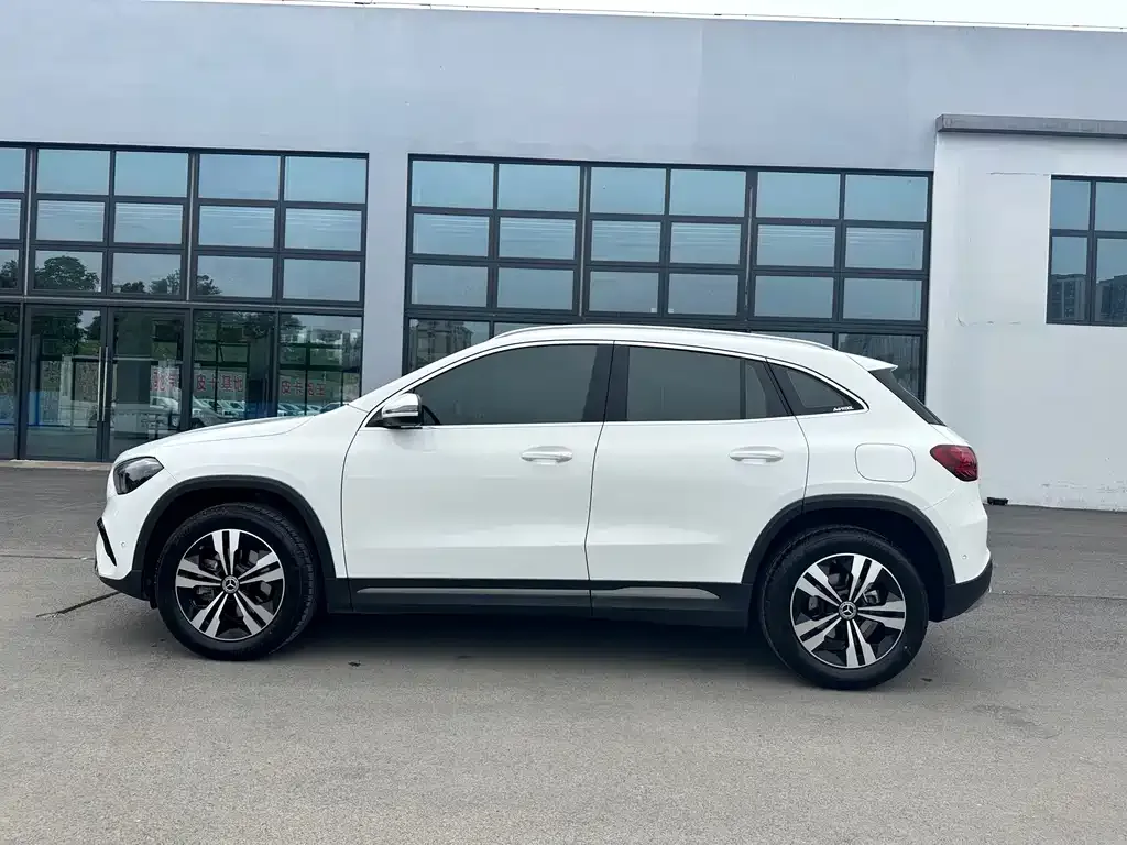 Mercedes-Benz GLA — фото 5