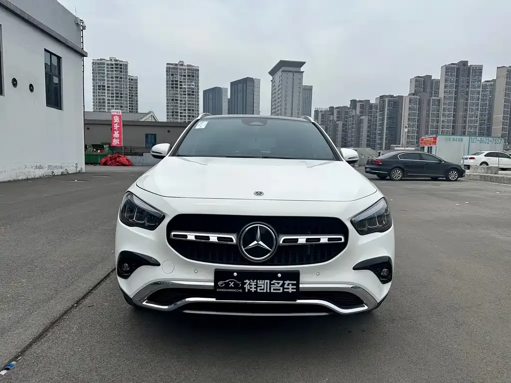Mercedes-Benz GLA — фото 8
