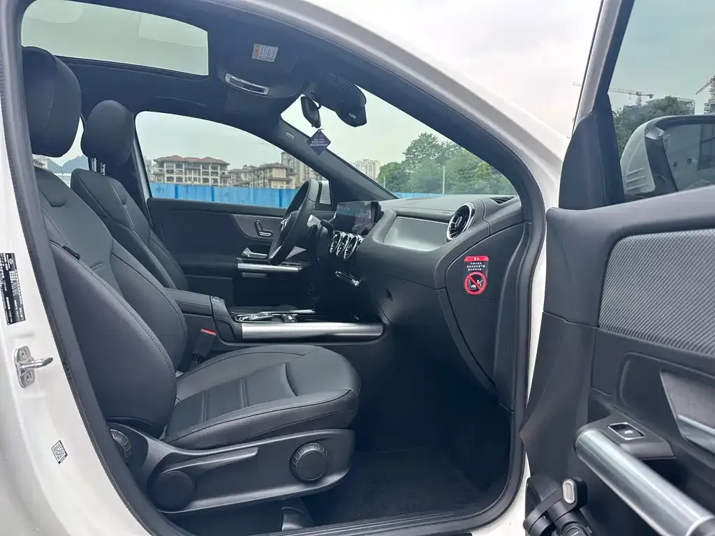 Mercedes-Benz GLA — фото 6