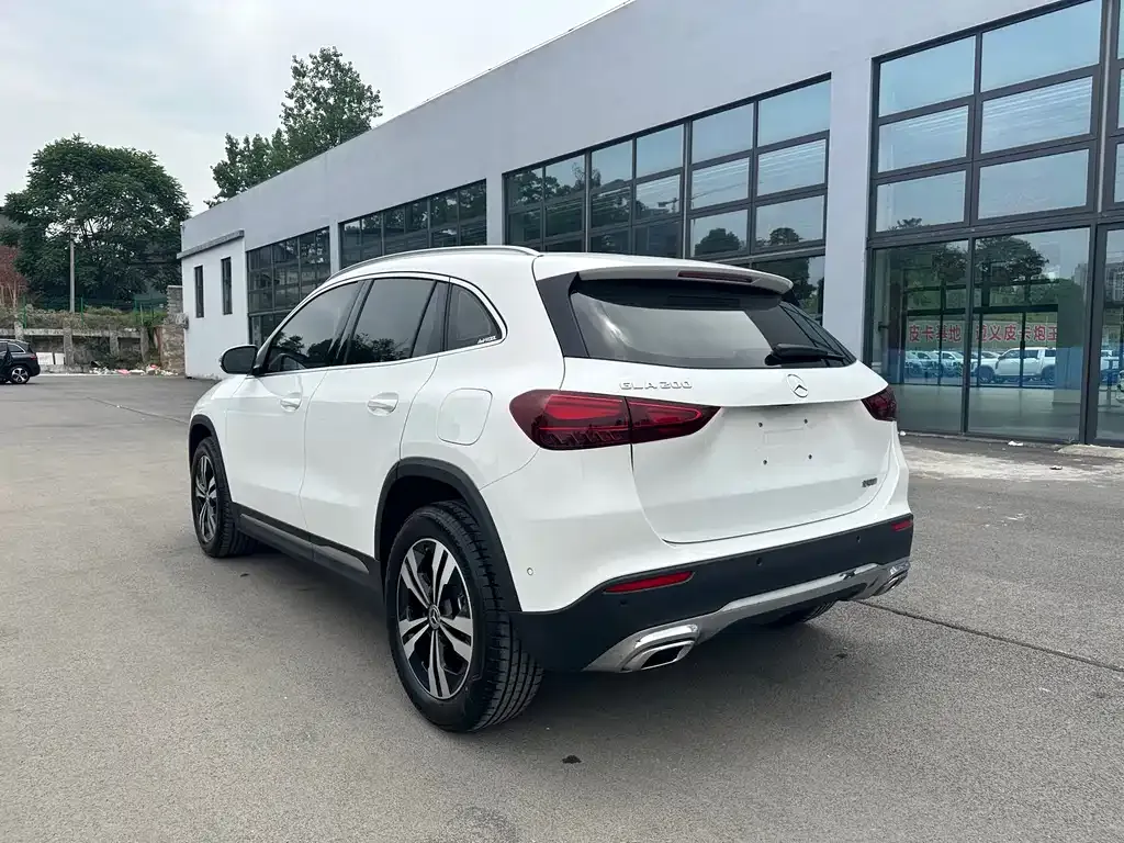 Mercedes-Benz GLA — фото 9