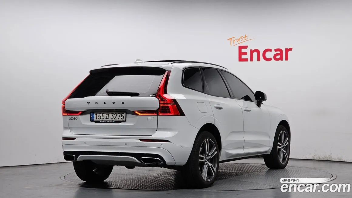Volvo XC60 — фото 4