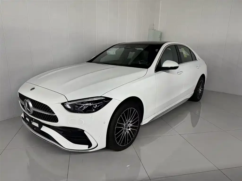 Mercedes-Benz C-Class — фото 1