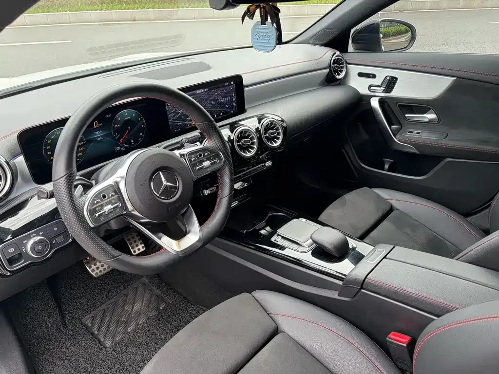 Mercedes-Benz CLA (Import) — фото 8