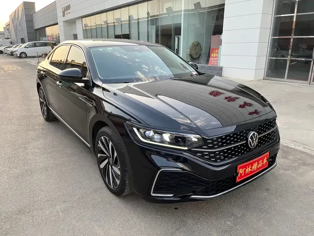 Volkswagen Passat — фото 5