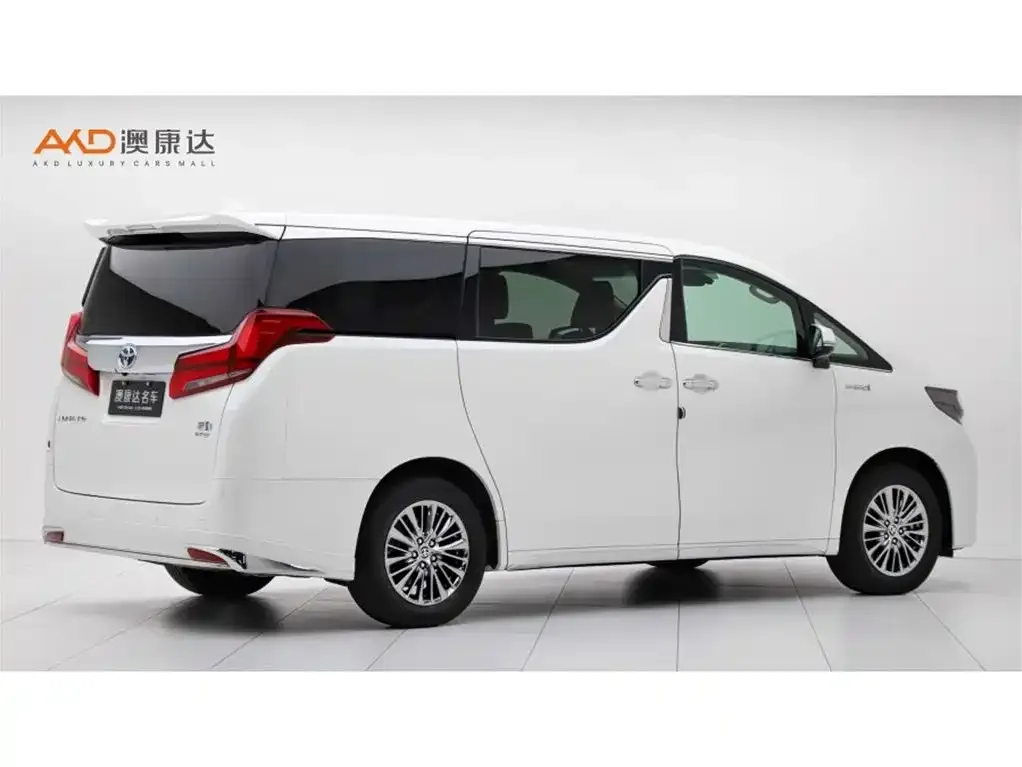 Toyota Alphard — фото 8