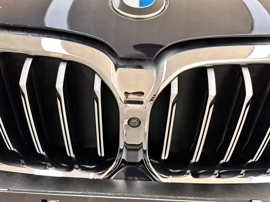 BMW 5 Series — фото 10