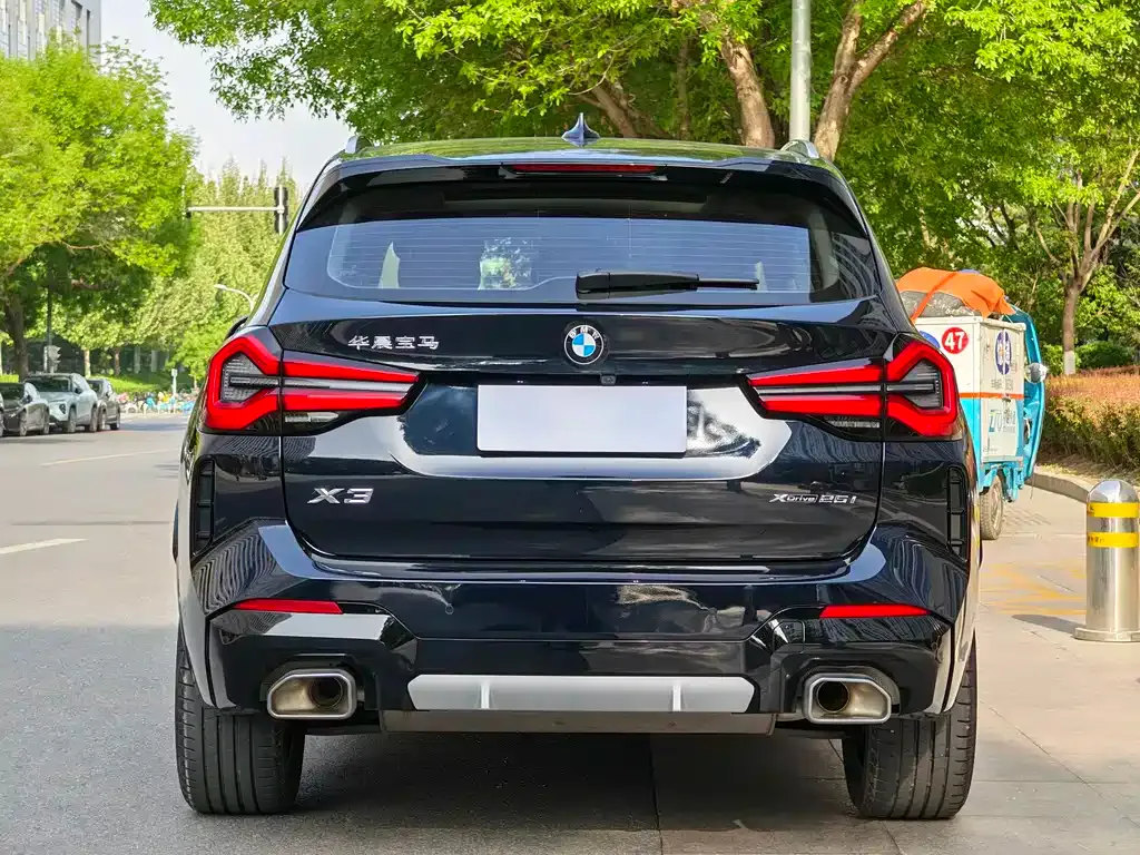 BMW X3 — фото 7