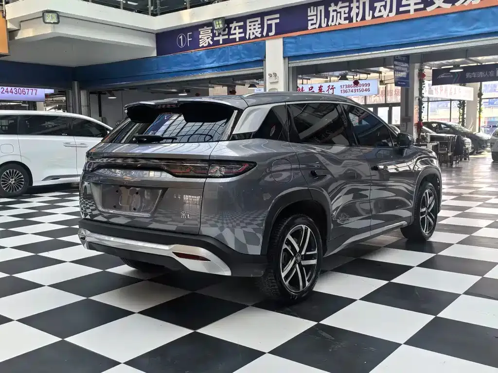 BYD L DM-i — фото 2