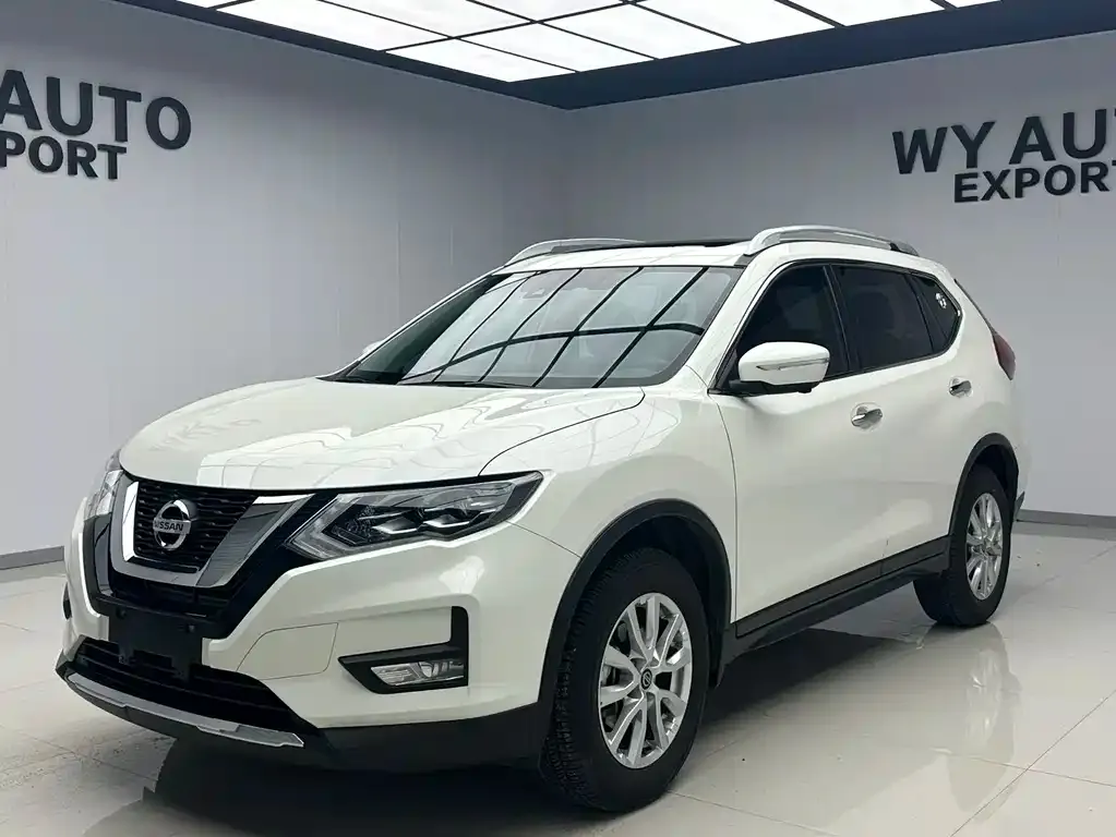 Nissan X-Trail — фото 1
