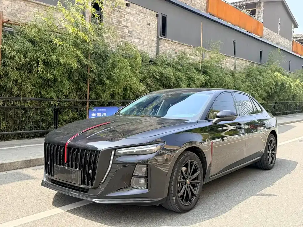 Hongqi H5 — фото 1