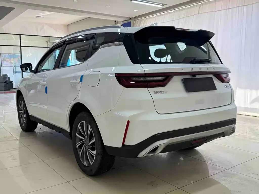 Geely Vision X6 — фото 10