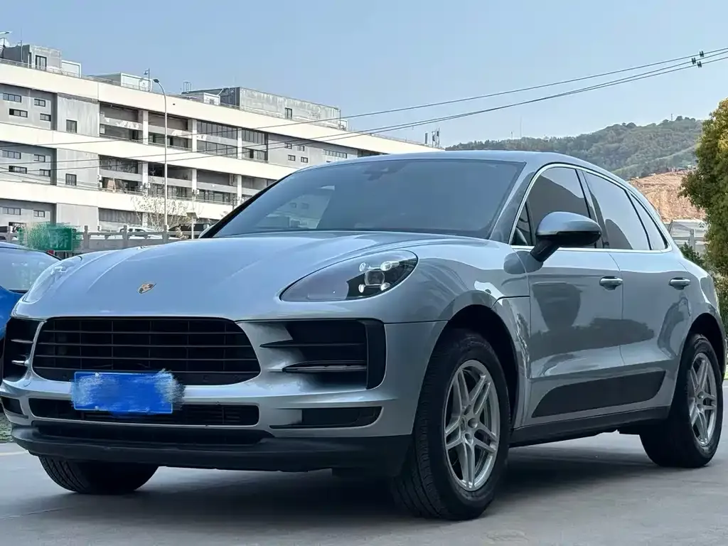 Porsche Macan — фото 1