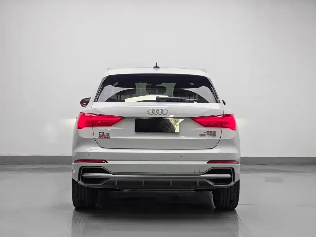 Audi Q3 — фото 6