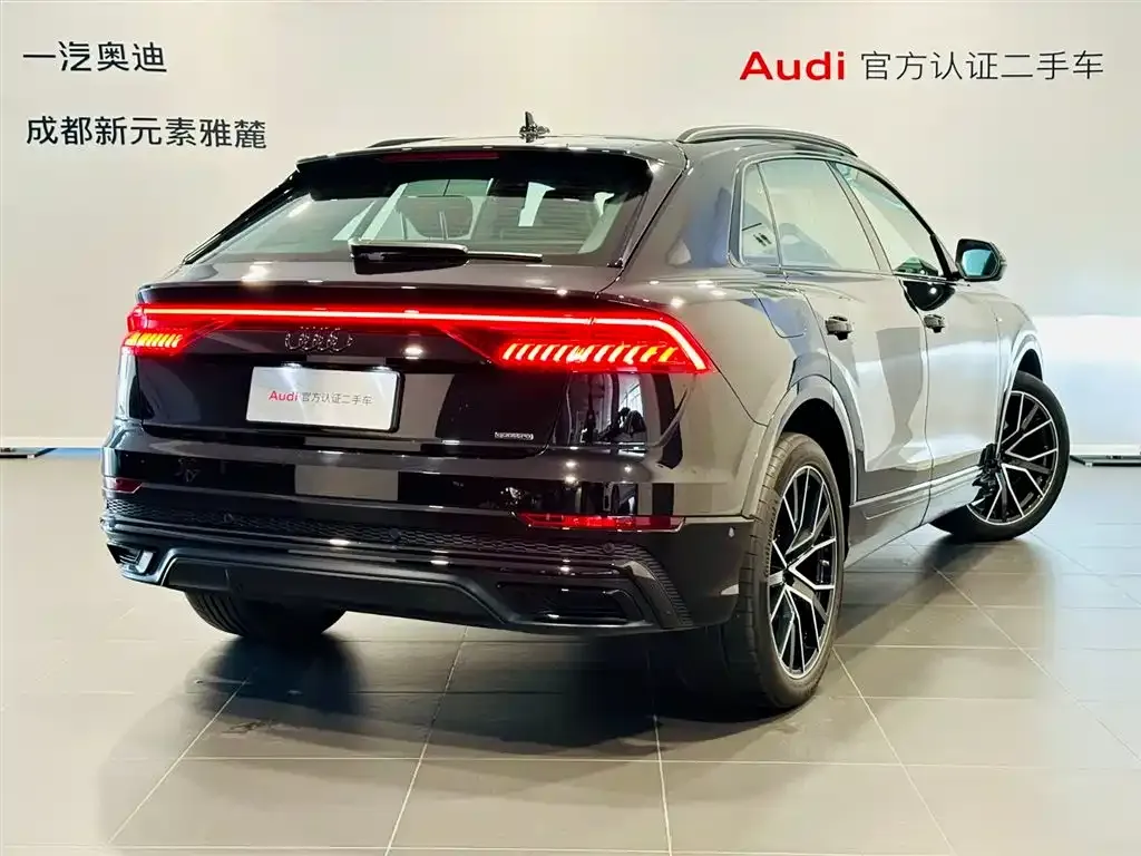Audi Q8 — фото 7