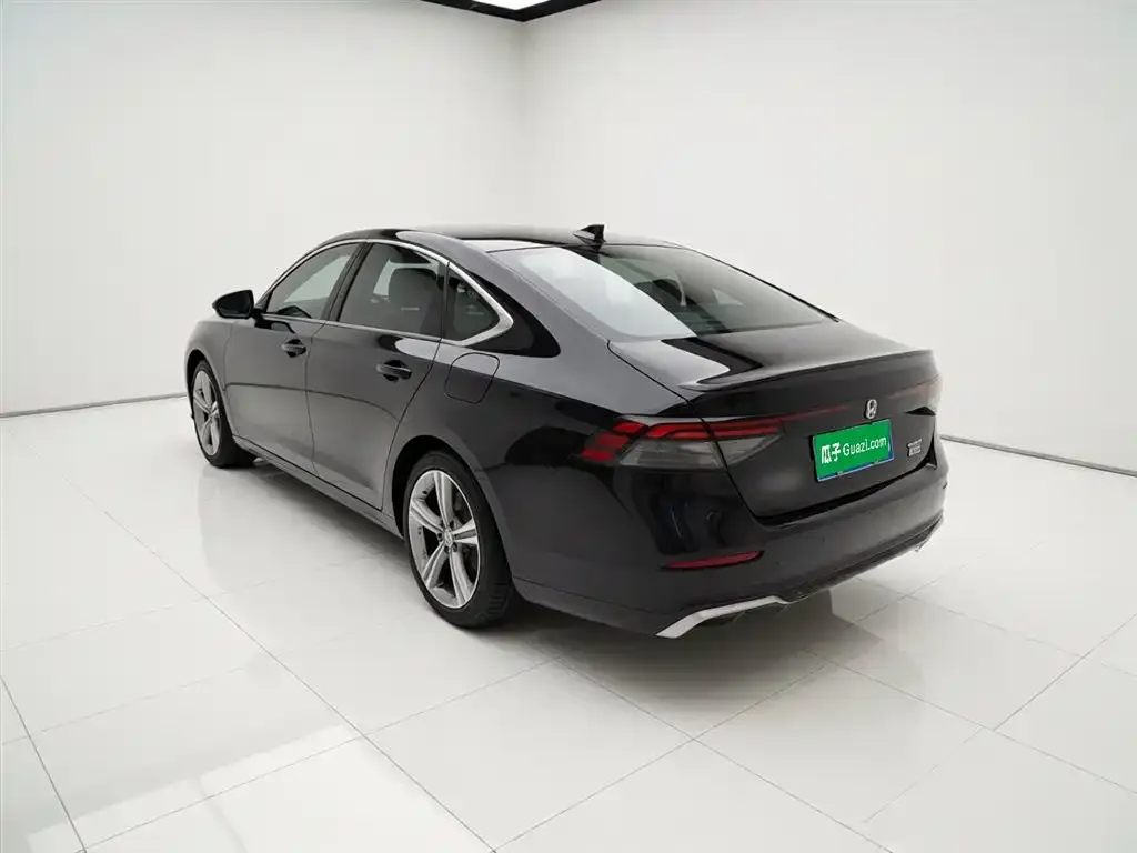 Honda Accord — фото 5